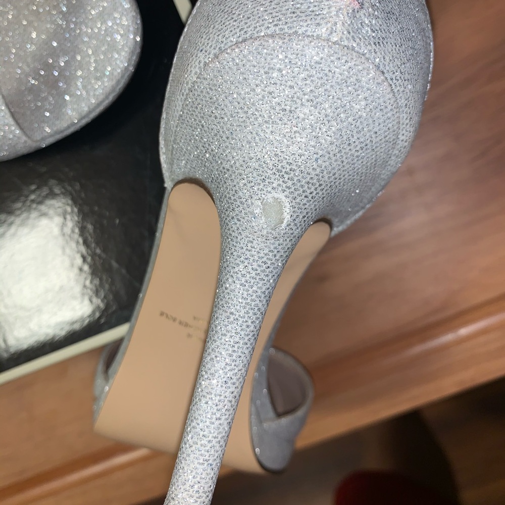 Heels - Picture 2 of 3